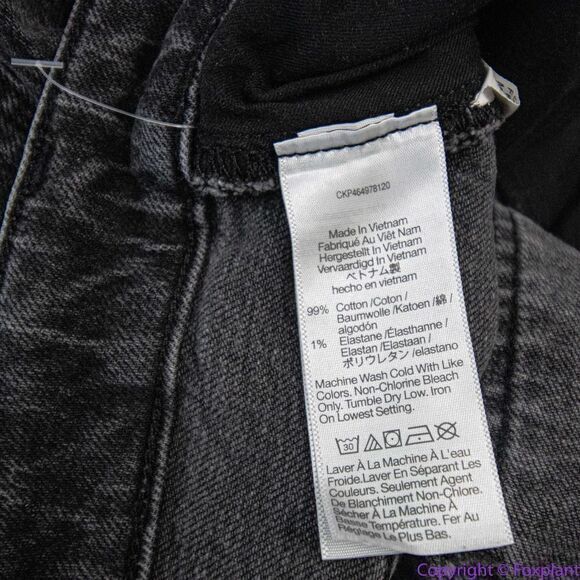 Madewell Curvy Petite Perfect Vintage Straight Jean in Lunar Wash, 33P - Picture 14 of 15